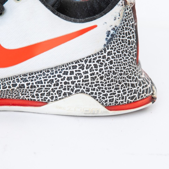 Nike KD 8 Christmas boy’s low top sneaker split design red & black graphic 7Y - Picture 11 of 16